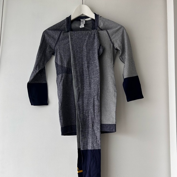 Stella McCartney x Adidas Seamless set - Picture 1 of 5